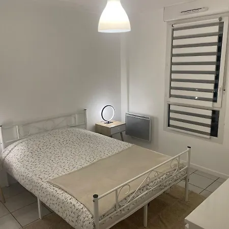 Chez Noah - 70m2 Near Geneva Apartmán *